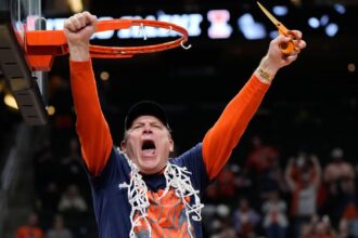 Brad Underwood esperó 26 años para un trabajo de División I. Ahora, en el Año 39, lleva a Illinois a la Final Four.