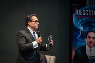 Nuevo libro en Mazatlán desmitifica los desastres: "no son naturales, son sociales"