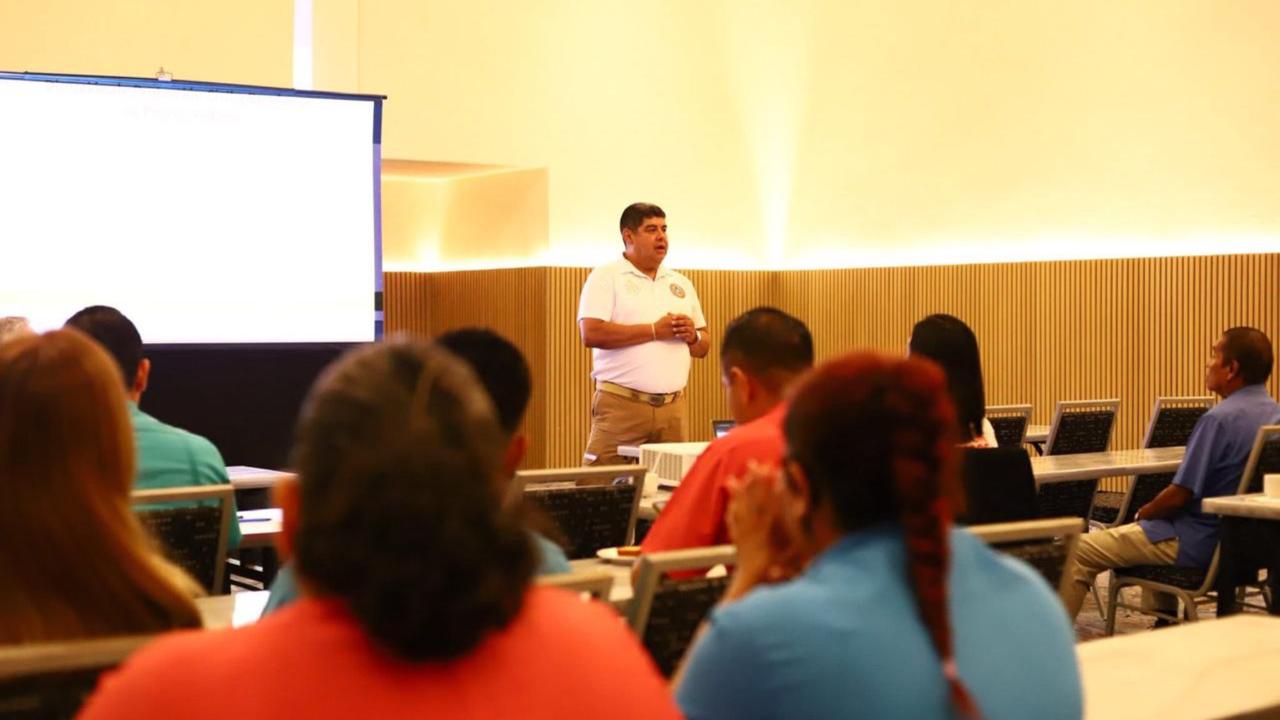 Profesionalización del sector turístico en gestión de riesgos por parte de PC Vallarta