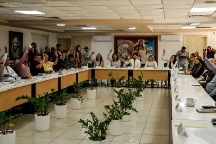 Sinaloa impulsa ayuda rápida a familias desplazadas con asistencia y planes de vivienda adecuada