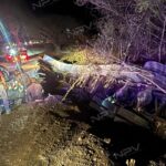 Viga del puente de La Desembocada cae tras volcarse