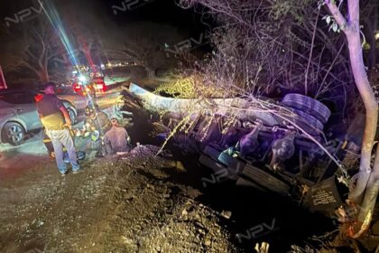 Viga del puente de La Desembocada cae tras volcarse