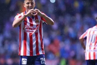 Chivas solo puede lograr un empate contra Puebla