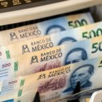 El peso mexicano alcanza su nivel más alto frente al dólar en 6 meses