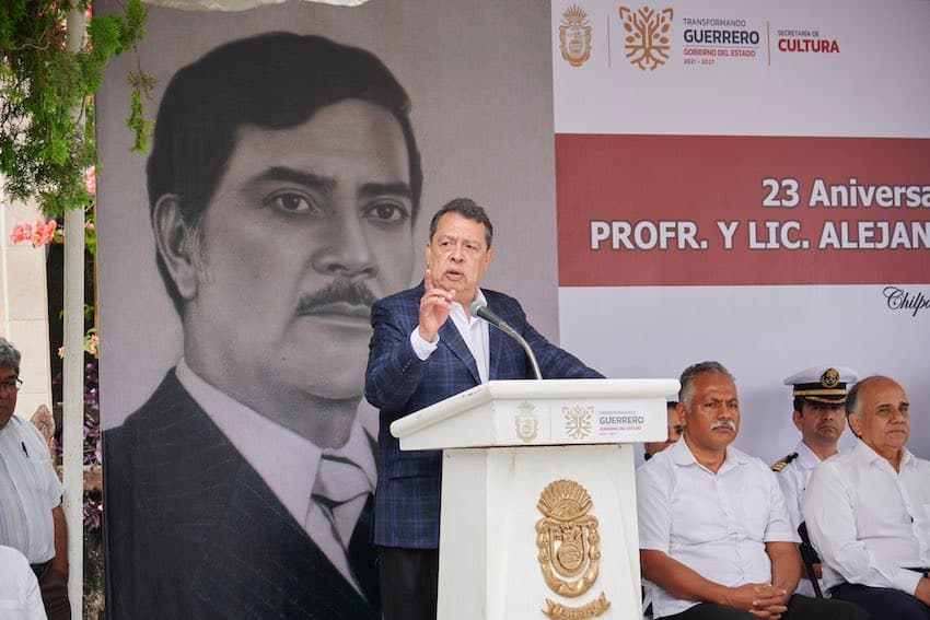 Exgobernador Ángel Aguirre deberá comparecer en juicio por presunta participación en los secuestros de Ayotzinapa