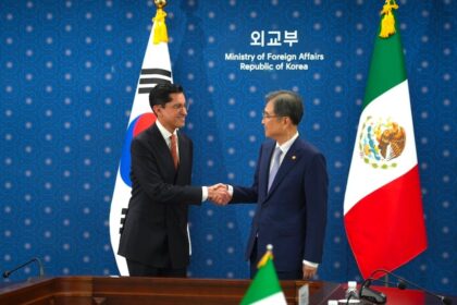 Ministro de Relaciones Exteriores Velasco impulsa cultura, comercio y educación durante ocupada visita de 2 días a Corea del Sur