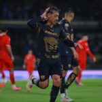 Título: Gol de último minuto le da a Pumas un empate contra Necaxa