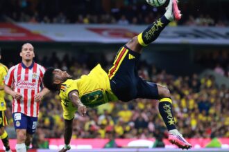 América y Chivas empatan en una edición maravillosa del Súperclásico en México.