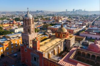 CDMX, Querétaro y Nuevo León destacan como los estados más competitivos de México para los negocios, según IMCO.