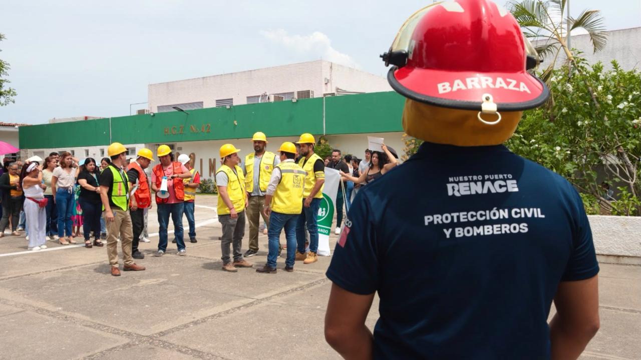 Expertos analizan preparación en Puerto Vallarta ante posible terremoto de magnitud 7.7