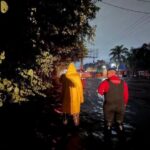 Tormenta feroz derriba árboles y daña centros comerciales en Guadalajara, con más lluvia en camino