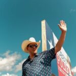 Candidato al Congreso de EE. UU. revela que recibe atención médica en México ante altos costos en el debate de las elecciones intermedias