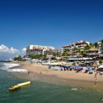 Huracanes en Puerto Vallarta: Impacto en campos de golf y fuentes de agua potable gratuita