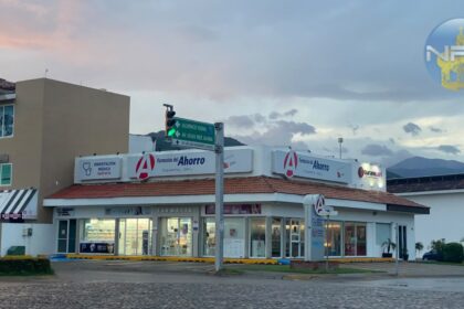 La reactivación de las actividades comerciales en Puerto Vallarta después de la tormenta Simón