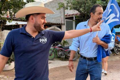 Vecinos de Bosques del Progreso exigen mejoras en servicios públicos durante la visita de Juan Calderón