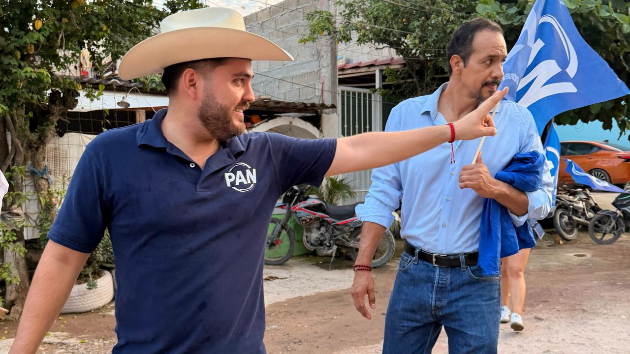 Vecinos de Bosques del Progreso exigen mejoras en servicios públicos durante la visita de Juan Calderón